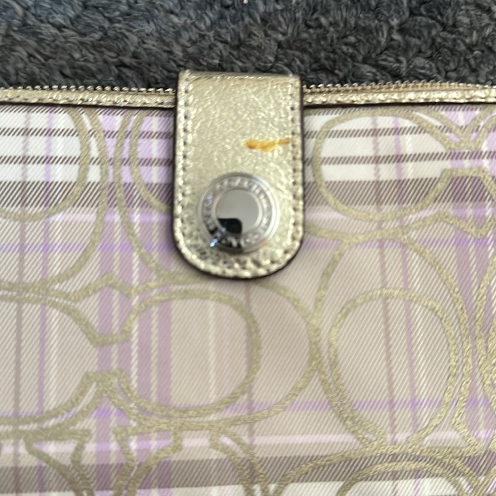 Coach lilac and gold bag with wallet and mini purse. - Picture 14 of 15